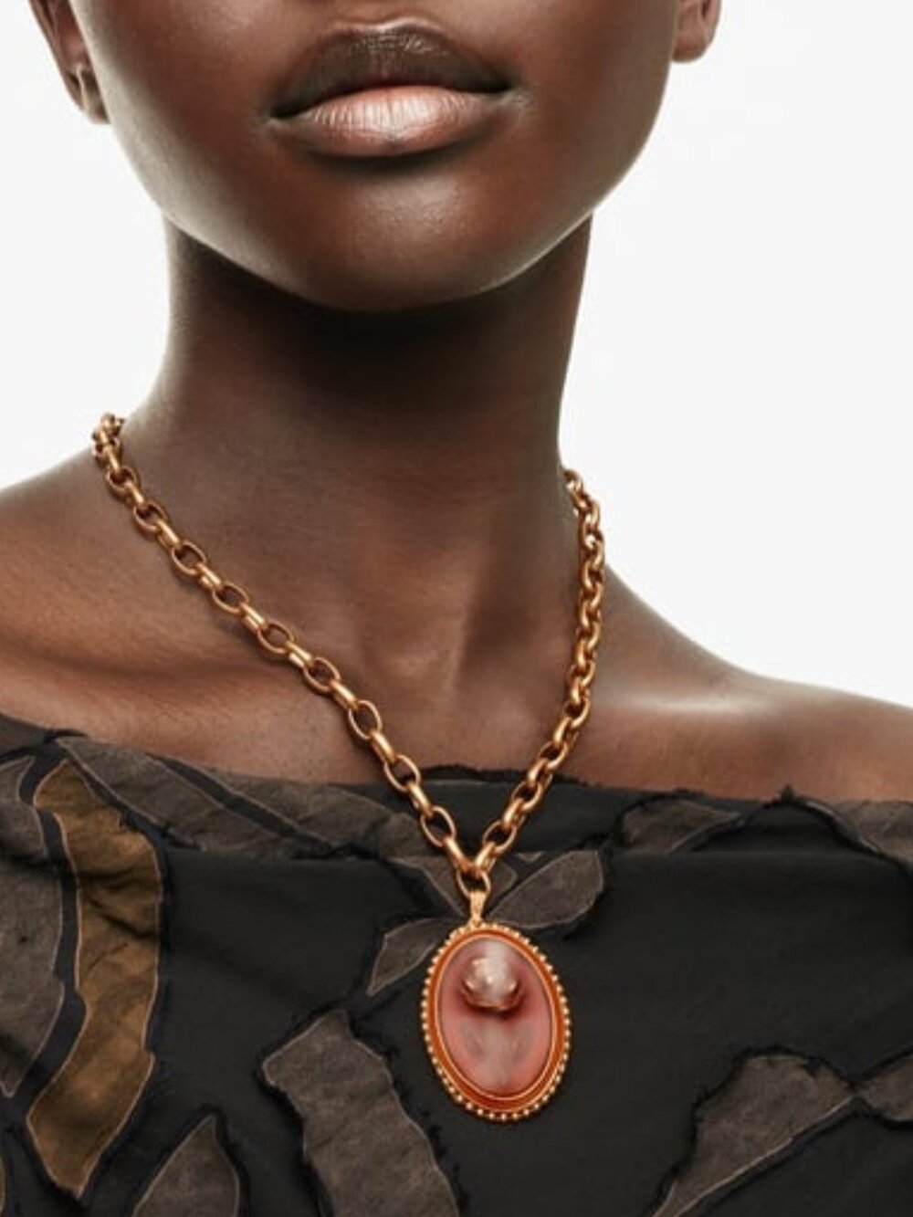Zara Enamel Flower Necklace Burgundy Goldtone Chain Decorative Clasp 1856/701